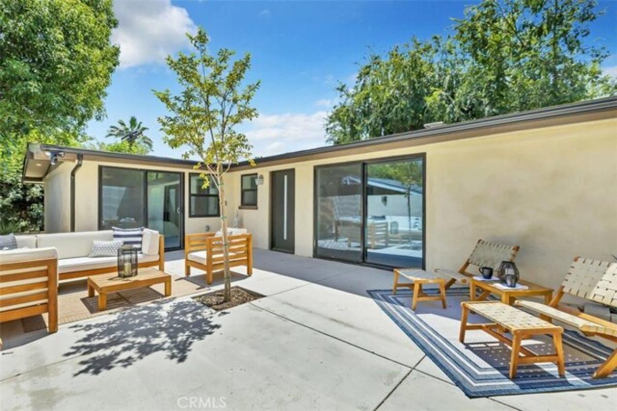 Дом с 3 спальнями в Вудленд Хилс, США № 428450