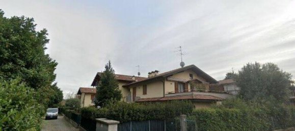 4 bedrooms Apartment in Brembate di Sopra, Italy No. 8168 78