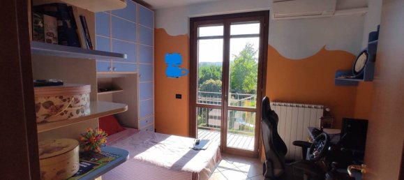 4 bedrooms Apartment in Brembate di Sopra, Italy No. 8168 29