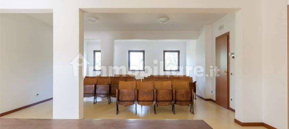 5-salle Bâtiment à Alfedena, Italy No. 284493 30