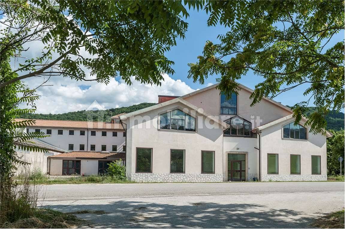 5-salle Bâtiment à Alfedena, Italy No. 284493