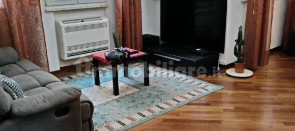 2 bedrooms Apartment in Livorno, Italy No. 349500 3