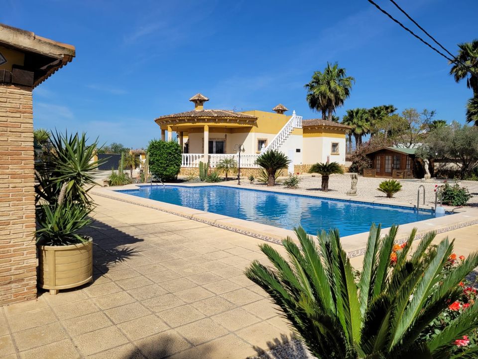 4 bedrooms Villa in Catral, Spain No. 246450