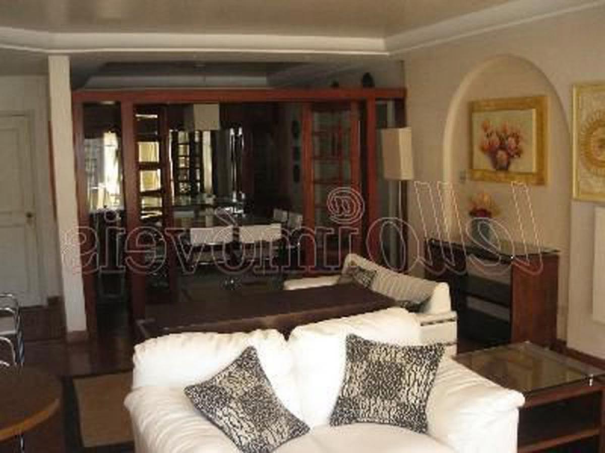 Apartamento de 3 dormitorios en Sao Paulo, Brazil No. 586282