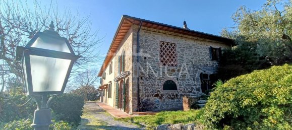 9-salle Maison à Vinci, Italy No. 238314 5