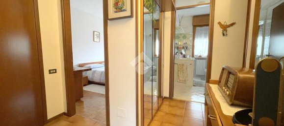 Apartamento de 4 habitaciónes en Cornaredo, Italy No. 93009 9
