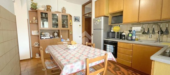 Apartamento de 4 habitaciónes en Cornaredo, Italy No. 93009 8