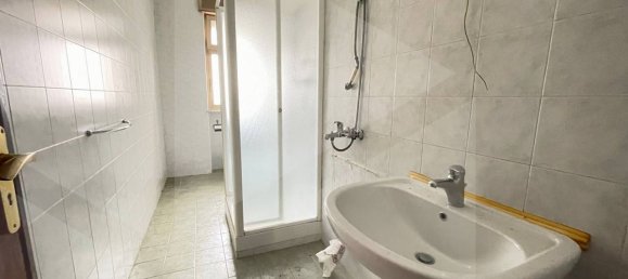 3 rooms Apartment in Bari, Italy No. 33885 13