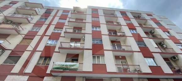 3 rooms Apartment in Bari, Italy No. 33885 34