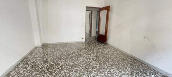 3 rooms Apartment in Bari, Italy No. 33885 20