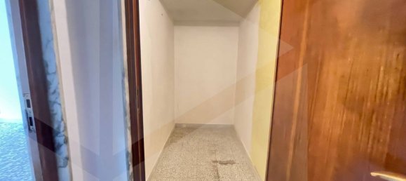 3 rooms Apartment in Bari, Italy No. 33885 22