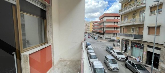 3 rooms Apartment in Bari, Italy No. 33885 27