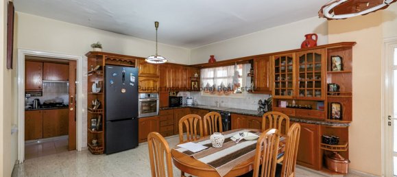 Villa de 4 dormitorios en Aradippou, Cyprus No. 5290 27