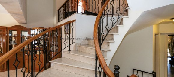 Вилла с 4 спальнями в Арадипу, Кипр № 5290 23