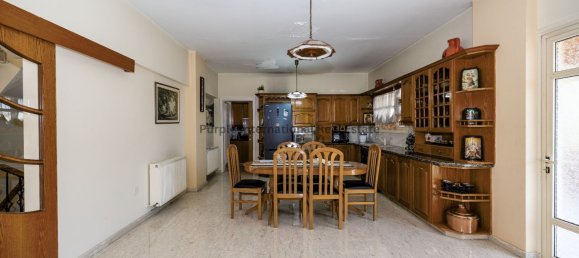 Villa de 4 dormitorios en Aradippou, Cyprus No. 5290 5