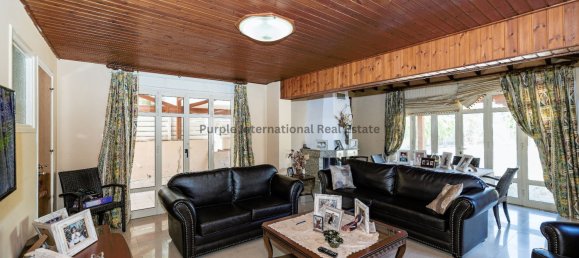 Villa de 4 dormitorios en Aradippou, Cyprus No. 5290 13