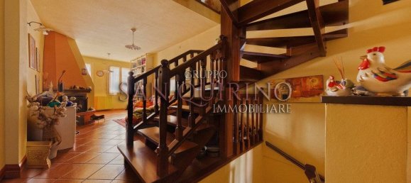 2 Schlafzimmer Haus in Correggio, Italy, Nr. 377097 5