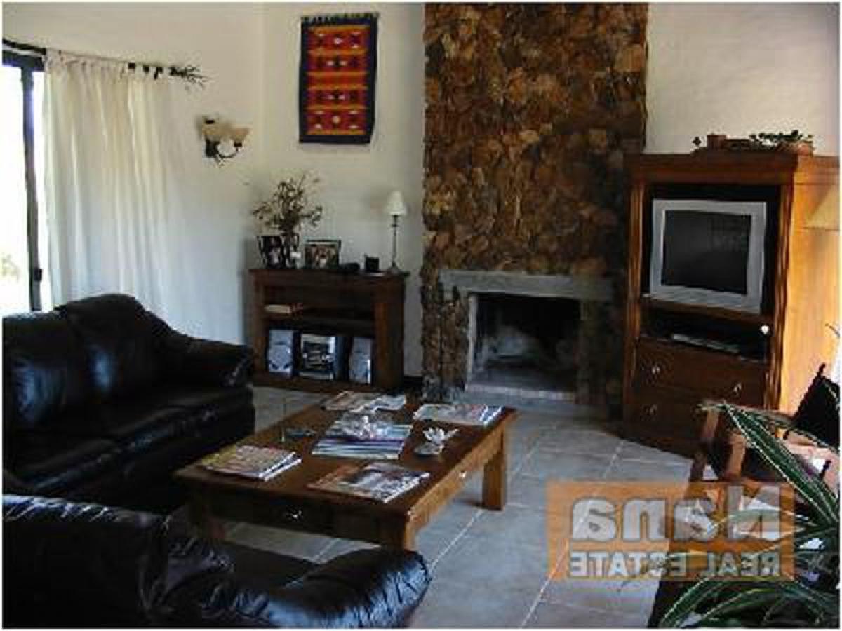 3 bedrooms House in Maldonado, Uruguay No. 3731