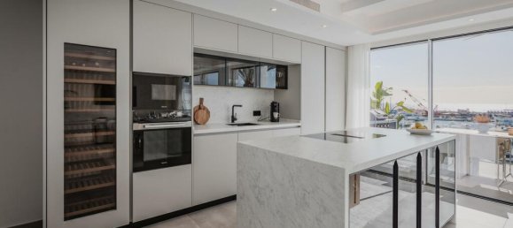 4 chambres Penthouse à Marbella, Spain No. 46465 9