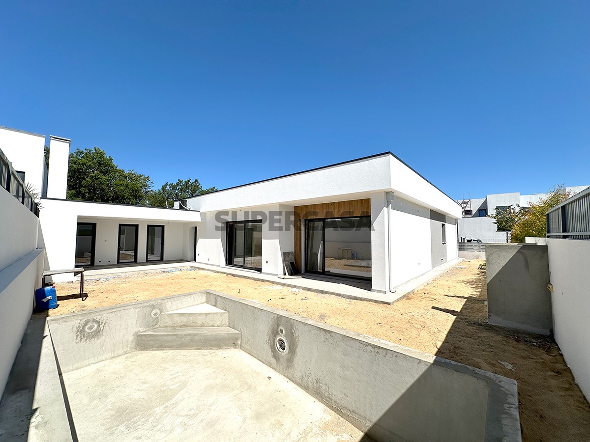 4 غرف نوم منزل في Setubal, Portugal رقم 192623