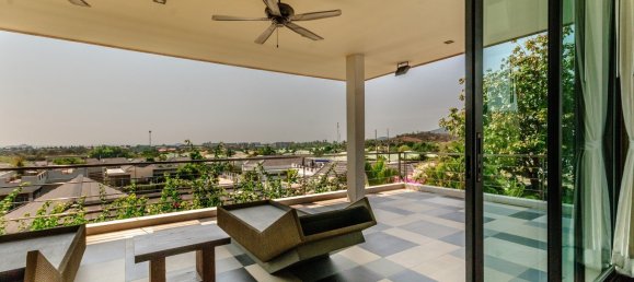 4 bedrooms Cafe / restaurant in Hua Hin, Thailand No. 6968 6