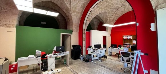 Propiedad comercial de 5 habitaciónes en Ugento, Italy No. 282950 6