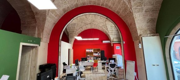 Propiedad comercial de 5 habitaciónes en Ugento, Italy No. 282950 7