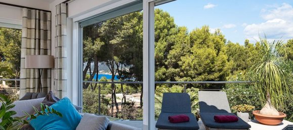 4 bedrooms Villa in Nova Santa Ponsa, Spain No. 155383 2