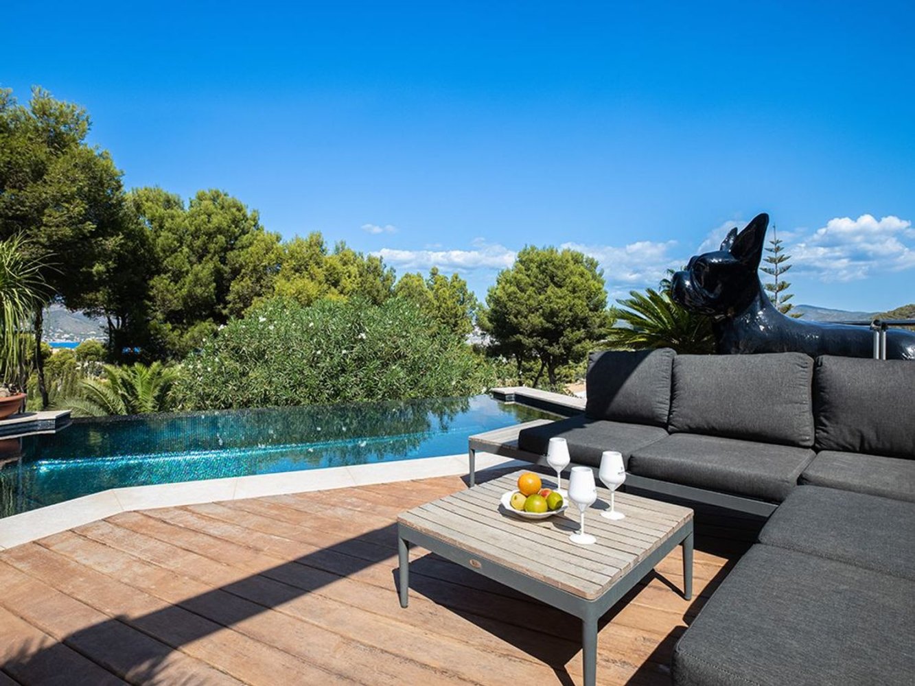 4 bedrooms Villa in Nova Santa Ponsa, Spain No. 155383