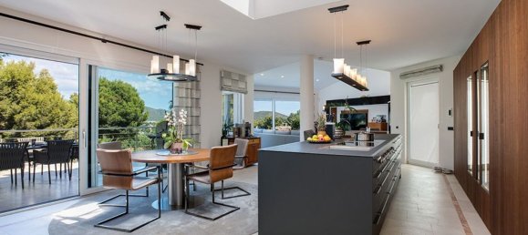 4 bedrooms Villa in Nova Santa Ponsa, Spain No. 155383 5