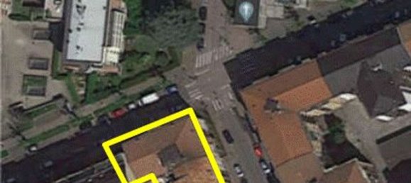 2-salle Appartement à Rozzano, Italy No. 13413 5