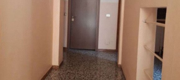 2-salle Appartement à Rozzano, Italy No. 13413 9