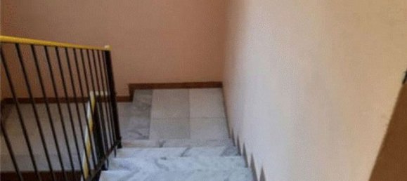 2-salle Appartement à Rozzano, Italy No. 13413 13
