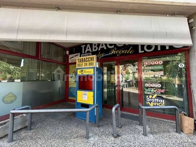 1 room Commercial property in Modena, Italy No. 349752