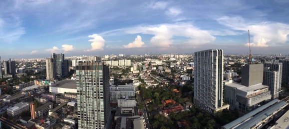 1 chambre Condo à Khlong Toei, Thailand No. 9818 2