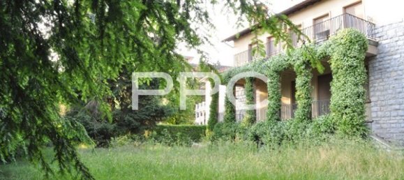 Вилла с 6 спальнями в Варесе, Италия № 124767 6