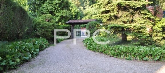 Вилла с 6 спальнями в Варесе, Италия № 124767 7