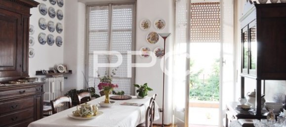 Вилла с 6 спальнями в Варесе, Италия № 124767 4