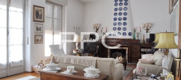 Вилла с 6 спальнями в Варесе, Италия № 124767 5