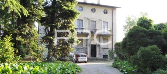 Вилла с 6 спальнями в Варесе, Италия № 124767 2