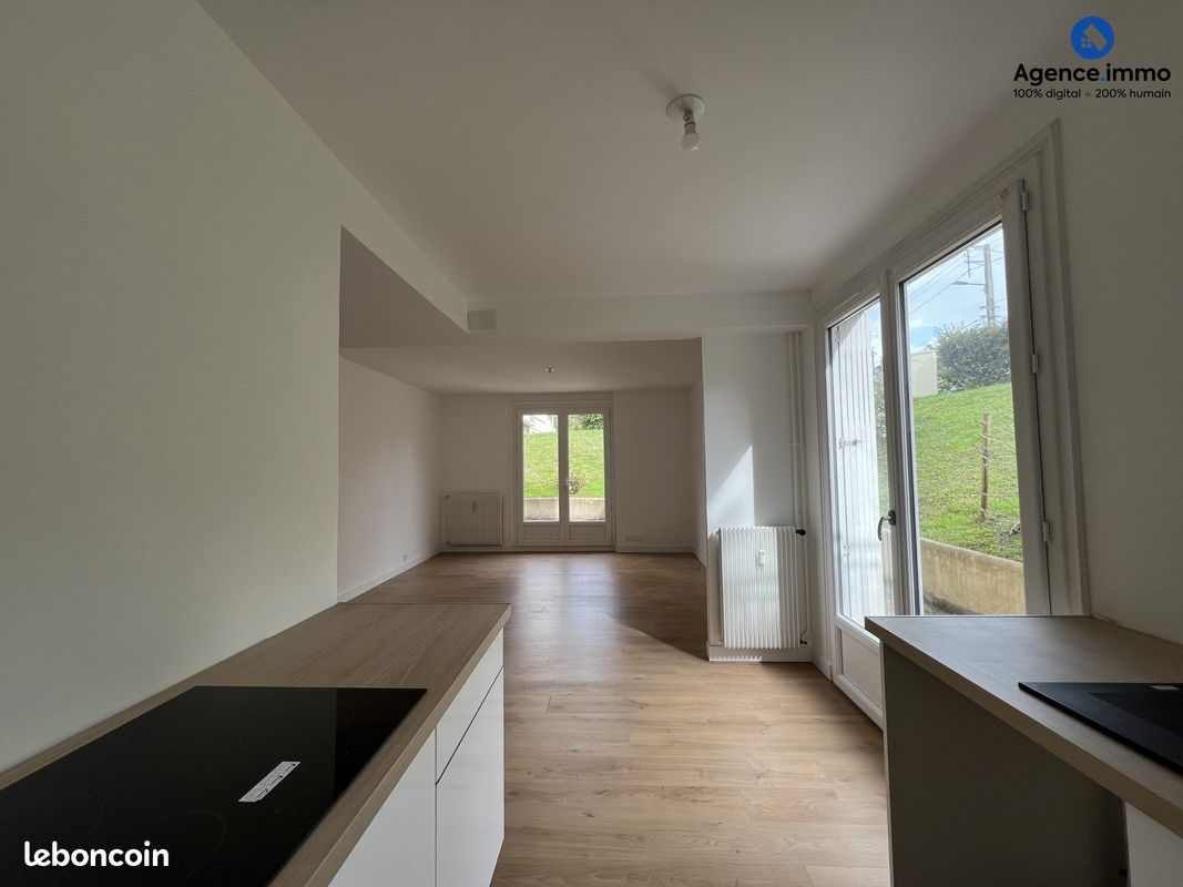 1 bedroom Apartment in Tours, France No. 232278