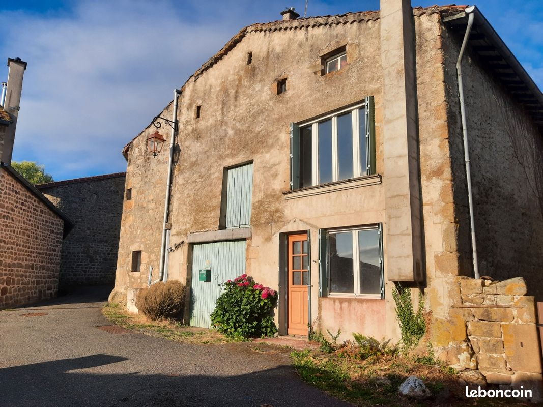 1 bedroom Townhouse in Loire, France No. 285260