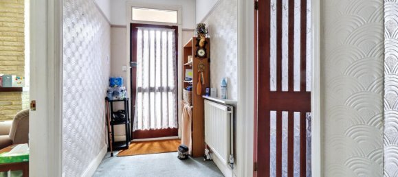 2 bedrooms Bungalow in Croydon, United Kingdom No. 4858 6