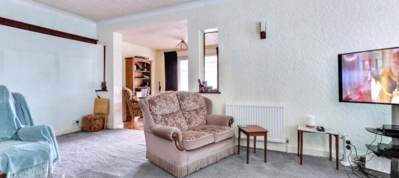 2 bedrooms Bungalow in Croydon, United Kingdom No. 4858 9