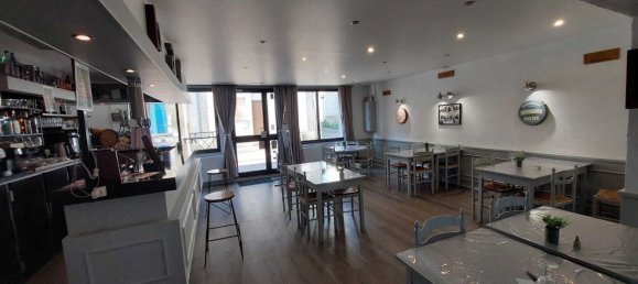 Propriété commerciale à Élancourt, France 90m² No. 170362 4