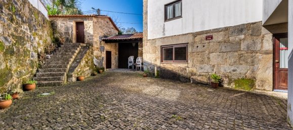 5 bedrooms House in Rendufe, Portugal No. 35719 32