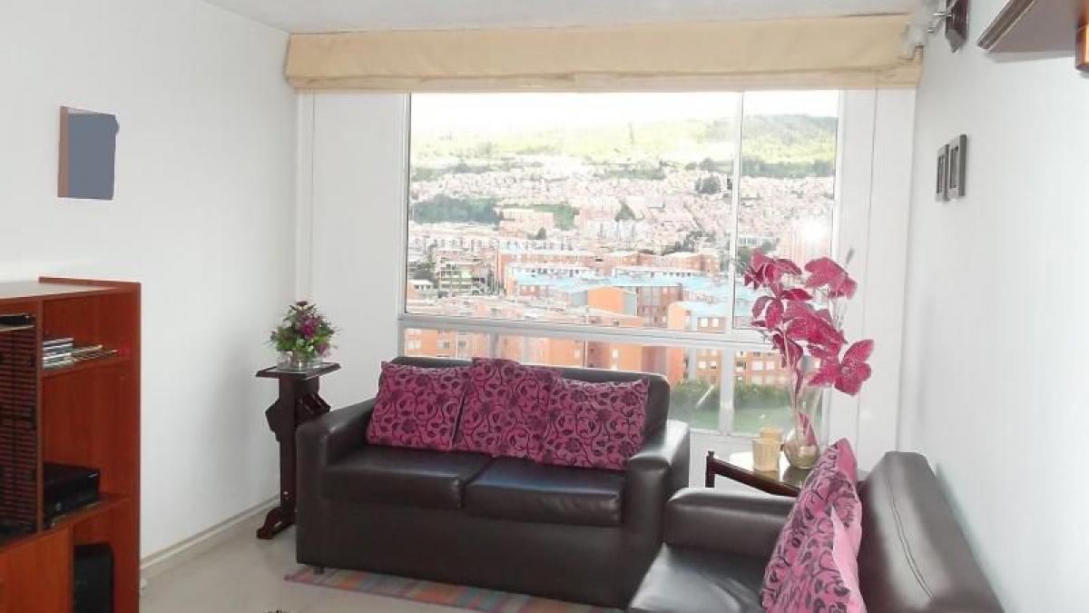 3 bedrooms House in Bogota, Colombia No. 12882