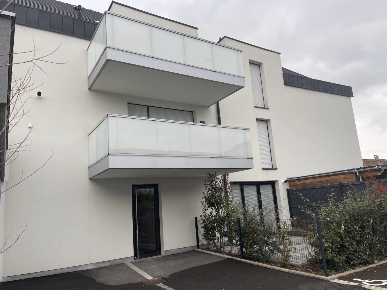 Apartamento de 3 dormitorios en Hesingue, France No. 99716