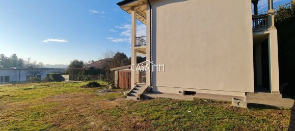 Villa de 5 habitaciónes en Angera, Italy No. 12339 7
