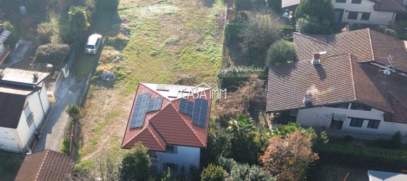 Villa de 5 habitaciónes en Angera, Italy No. 12339 2